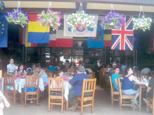 Unităţi de alimentaţie publică de pe litoral, amendate cu 3.200 lei